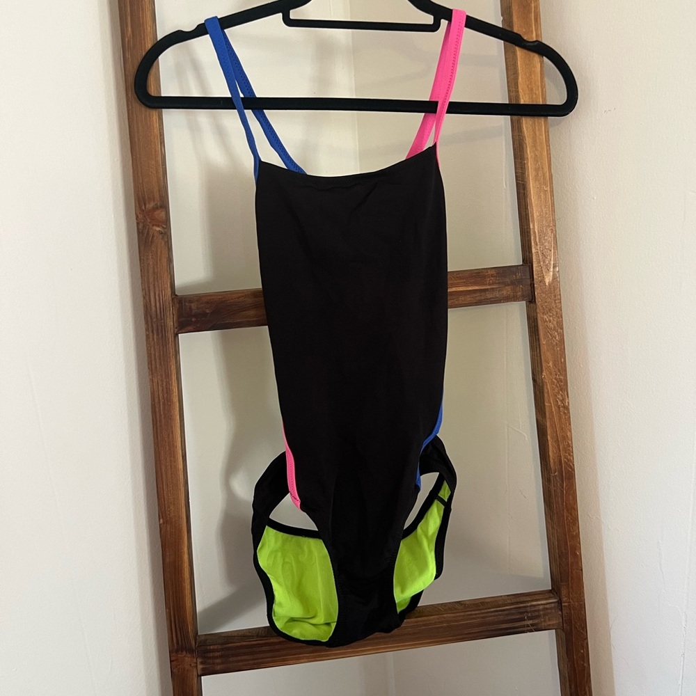 Speedo Endurance Lite One Piece Cross back Size 30 Black Neon Pink Blue